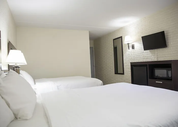 Central hotel: Inns Of Virginia Arlington