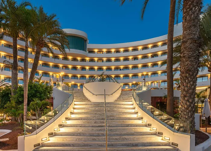 5 star hotel: Mediterranean Palace