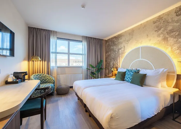 Luxury hotel only: Leonardo Hotel Breda City Center