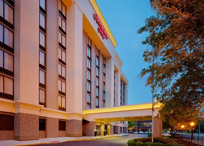 Hampton Inn Louisville Downtown