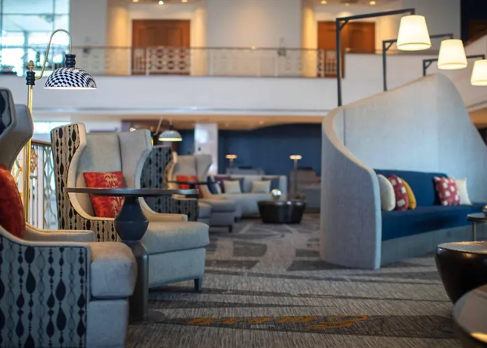 Renaissance Concourse Airport