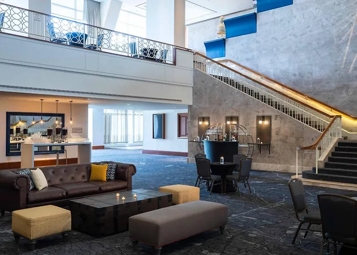 Renaissance Concourse Airport