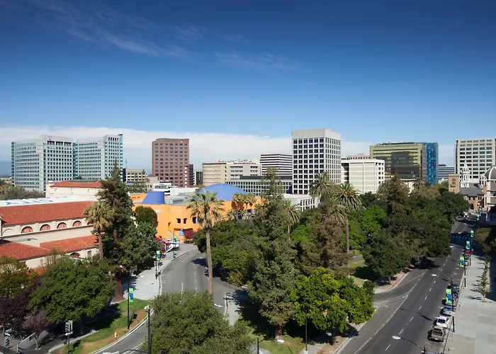 Hotel central: The Westin San Jose