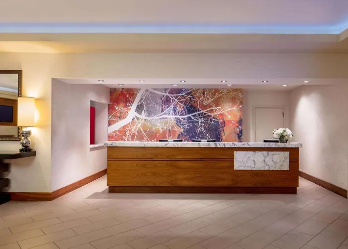 Lodge: Doubletree Suites By Hilton Minneapolis Downtown