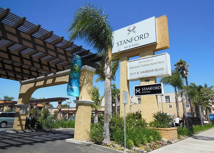 Motel: Stanford Inn & Suites Anaheim