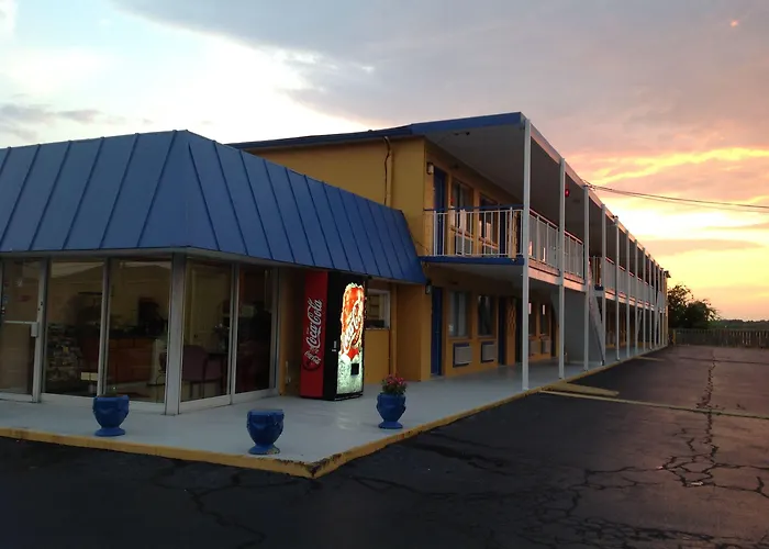 Motels Belmont Inn And Suites