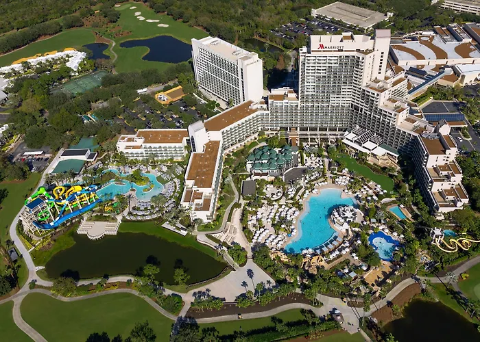 Hotel com parque aquático: Orlando World Center Marriott
