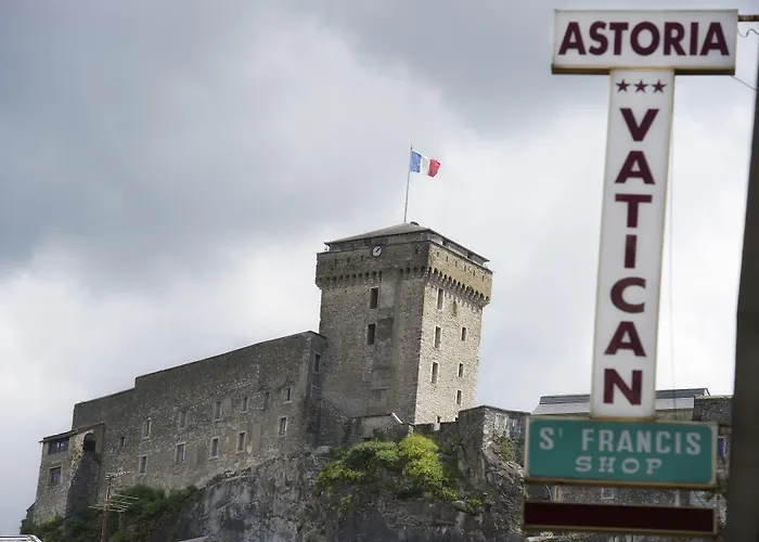 Hôtel accueillant les animaux: The Originals City, Hôtel Astoria Vatican, Lourdes (Inter-Hotel)