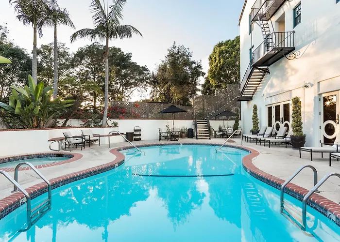 4 star hotel: Montecito Inn