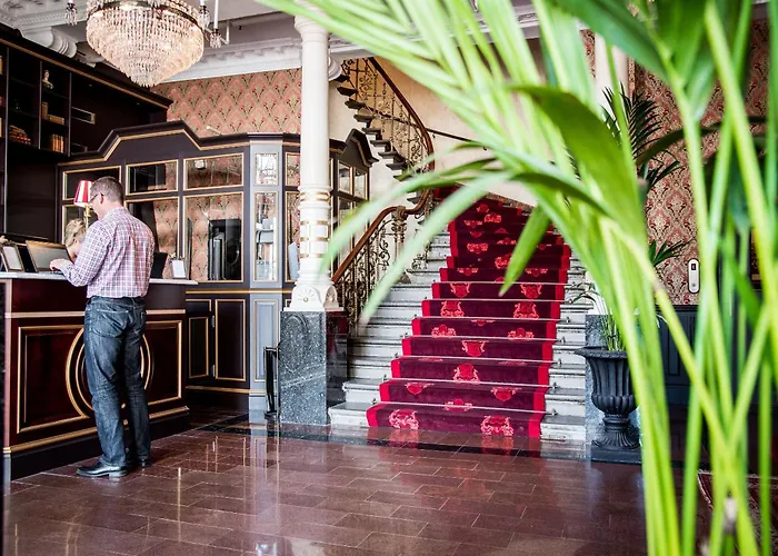 Central hotel: Hotel Eggers