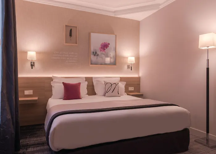 Magda Champs Elysées