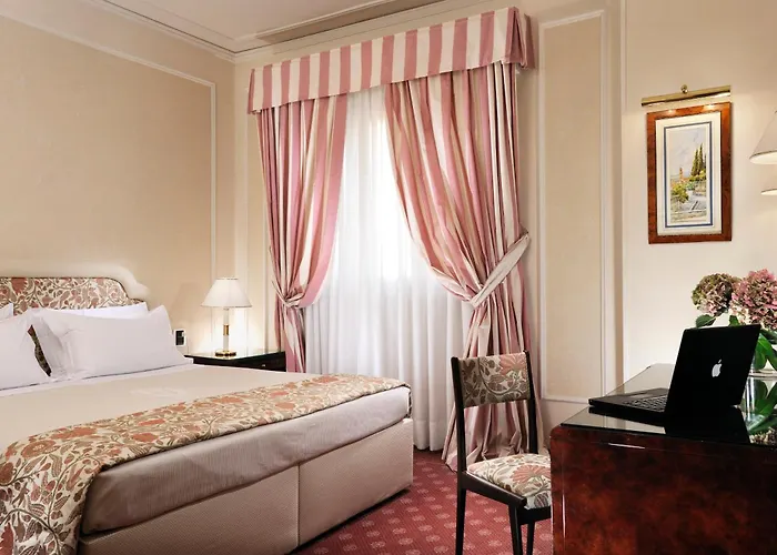 Hotel 4 estrelas: Hotel De La Ville