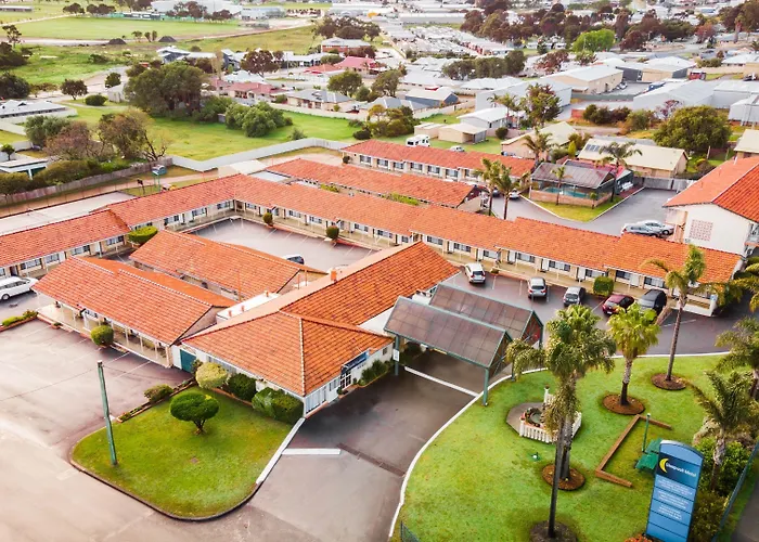 Motel: Sleepwell Motel