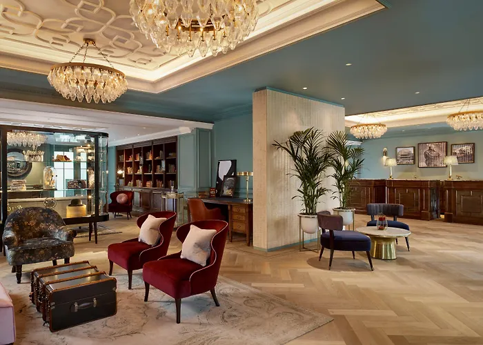 100 Queen'S Gate London Kensington, Curio Collection By Hilton