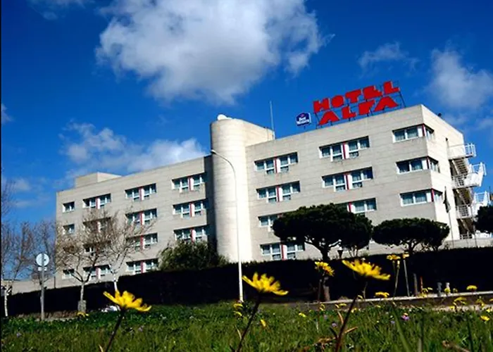  Western Plus Alfa Aeropuerto