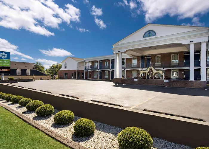 Surestay Hotel By Best Western Bardstown General Nelson