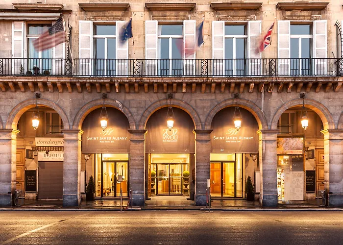 Saint James Albany Paris Spa