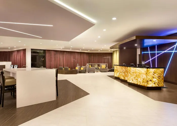 Boutique hotel only: Doubletree By Hilton Hotel Toronto Airport West