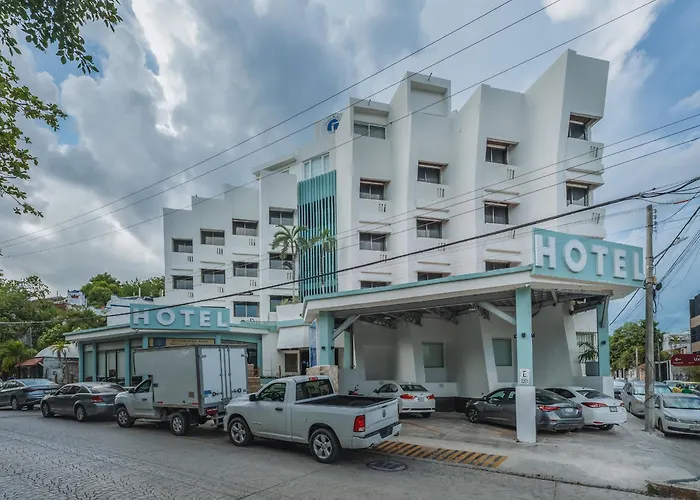 Hotel pres du College: Hotel Plaza Kokai Cancun