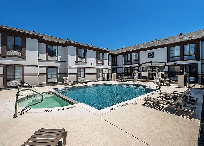 Airport Hotel: Quality Inn & Suites Irving Dfw Airport South