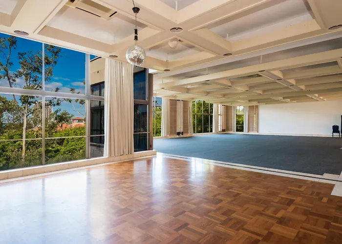 Airport Hotel: Greenmount Beach House