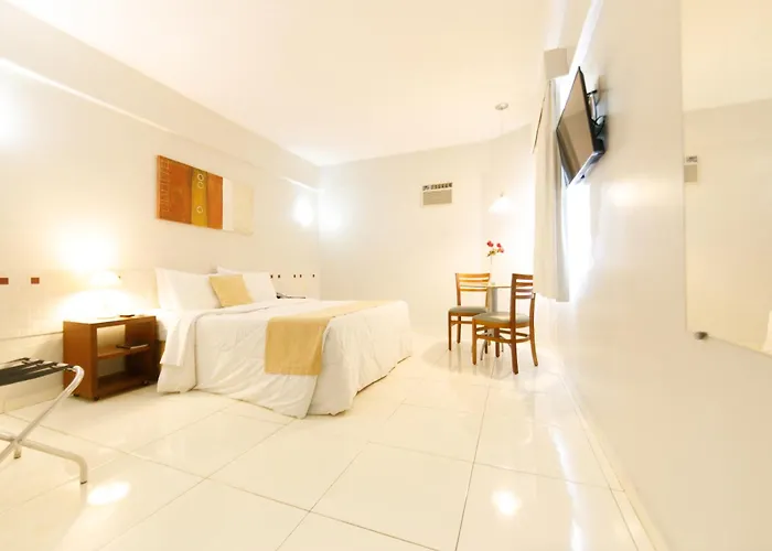 Tarik Fontes Plaza Hotel