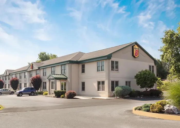 Motel: Super 8 By Wyndham Harrisburg Hershey West