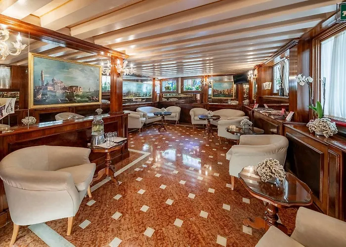 Hotel sulla spiaggia: Hotel Colombina