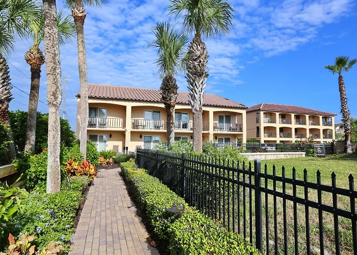 La Fiesta Ocean Inn & Suites