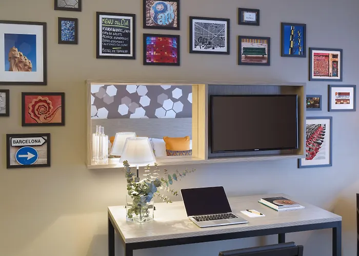 Condo: Citadines Ramblas Barcelona