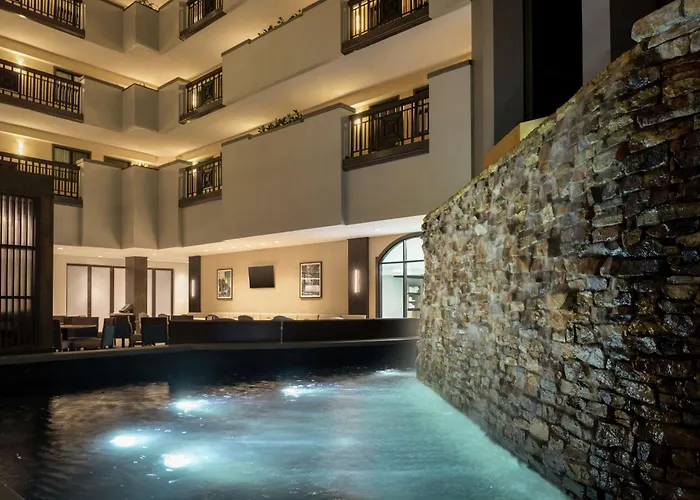 Resort: Embassy Suites By Hilton Atlanta Alpharetta