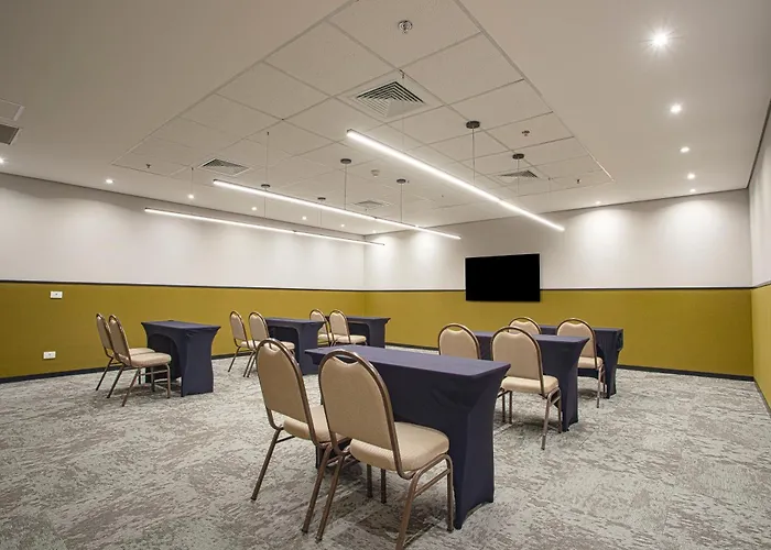 Hotel de luxo Apenas: Qoya Hotel Curitiba, Curio Collection By Hilton
