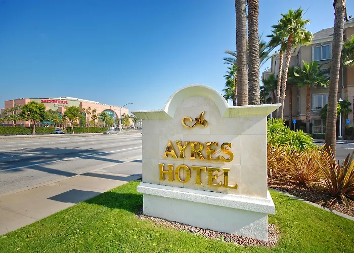 Luxury hotel only: Ayres Hotel Anaheim