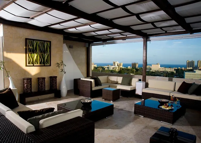 Pet Friendly hotel: Barcelo Santo Domingo