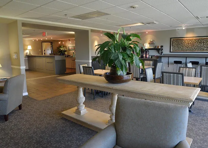 Dog friendly hotels Madison Inn