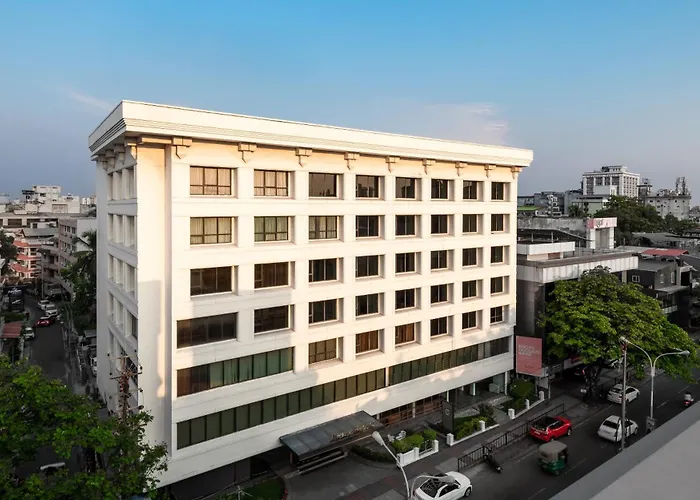 The Avenue Regent
