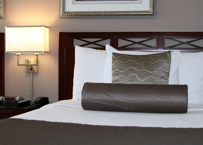 Red Lion Inn And Suites Victoria