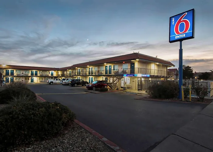 Resort: Motel 6-Albuquerque, Nm - Carlisle