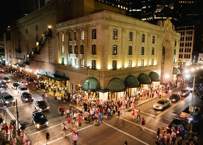 Courtyard By Marriott Pittsburgh Downtown