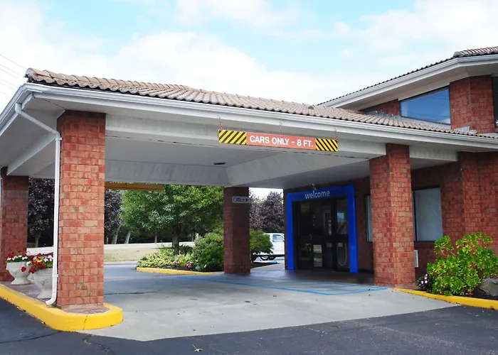 Motel 6-, Ri
