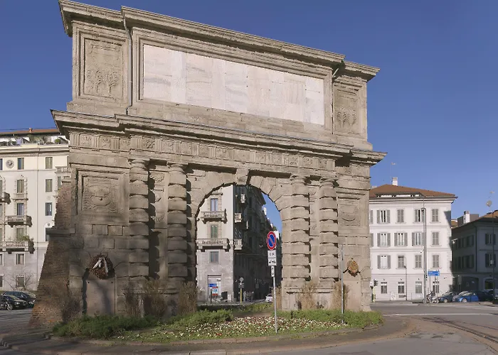 Hotel Arco Romana