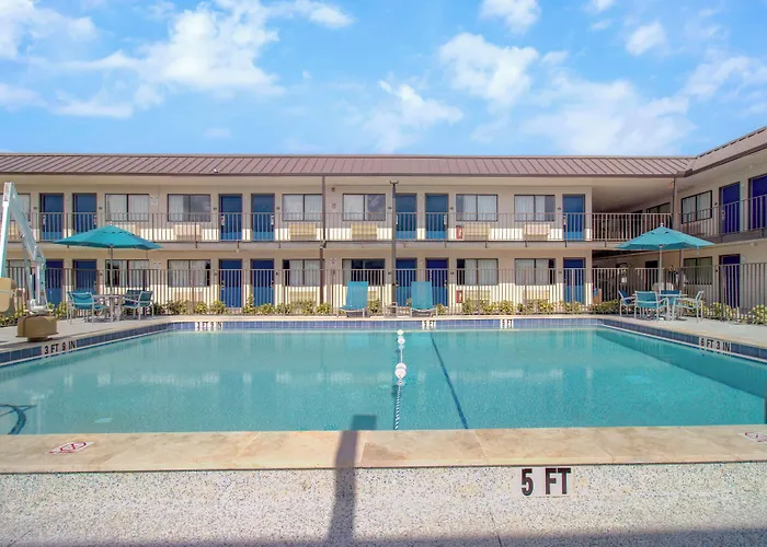 Pets Allowed Hotel Motel 6-Venice, Fl