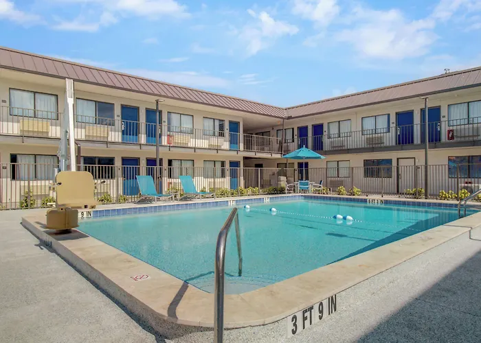 Pets Allowed Hotel Motel 6-Venice, Fl