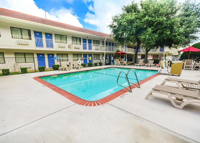 Motel 6-Huntsville, Tx