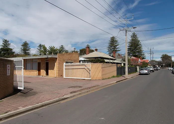 All Motels Glenelg