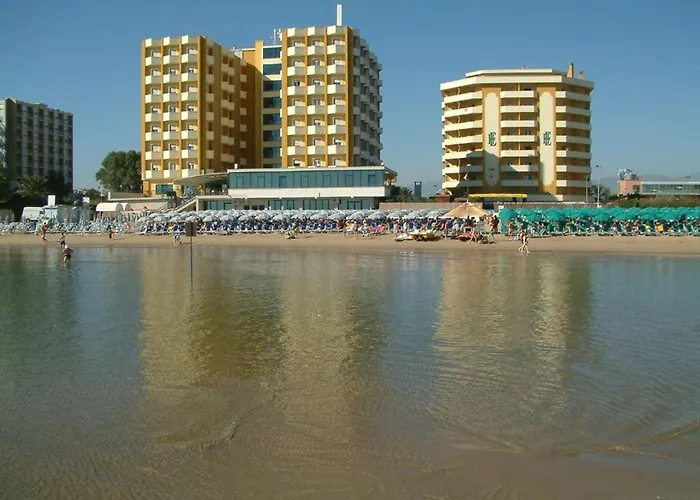 Hotel con tennis: Grand Hotel Montesilvano