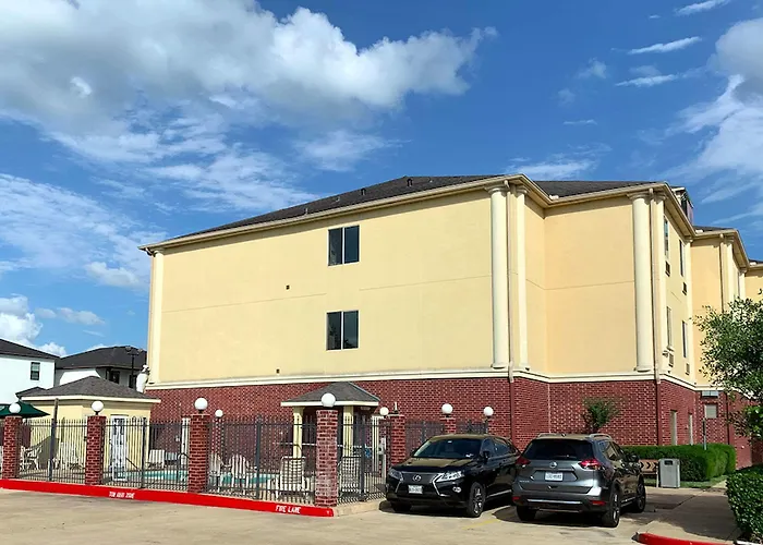 Comfort Suites Texas Ave