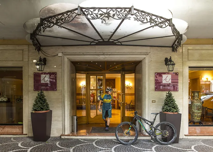  Ambasciatori Place