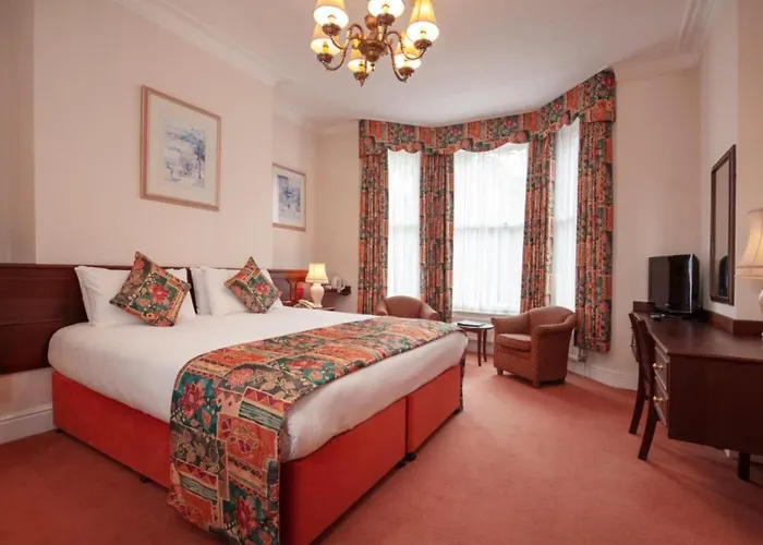 Arundel House Hotel