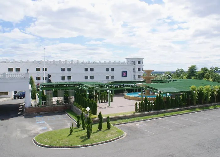 Cheap hotels Raritan